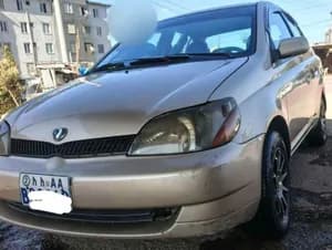 Toyota Platz 2001 Automatic