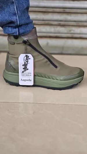 Aagoola boots