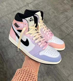 Nike Air Jordan 1 Retro Skyline High