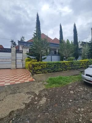 420 sqm Villa for Sale Summit