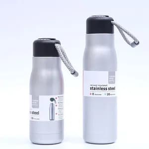 Double-wall vacuum insulated stainless steel water bottle