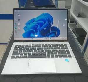 HP EliteBook 1040 G8 X360