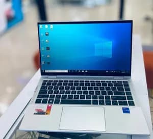HP EliteBook x360 1040 G7