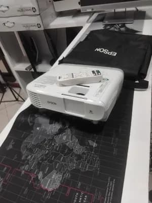 Brand New Epson Projector EB-X39