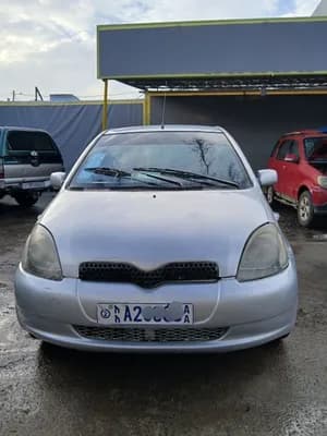 Toyota VitZ 2001 used
