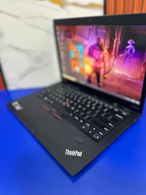 Lenovo ThinkPad X1 Carbon i7