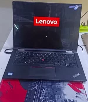 Lenovo ThinkPad Yoga X390 i7 16GB 512GB