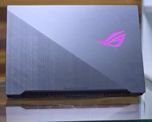Asus Rog Strix 15.6 inch i7 16GB 512GB