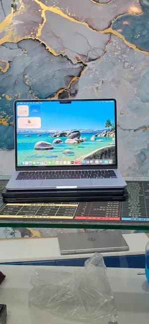Apple MacBook Air M4 2025