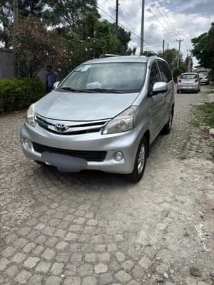 Toyota Avanza 2013