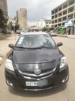 Toyota Yaris Sedan 1.3cc
