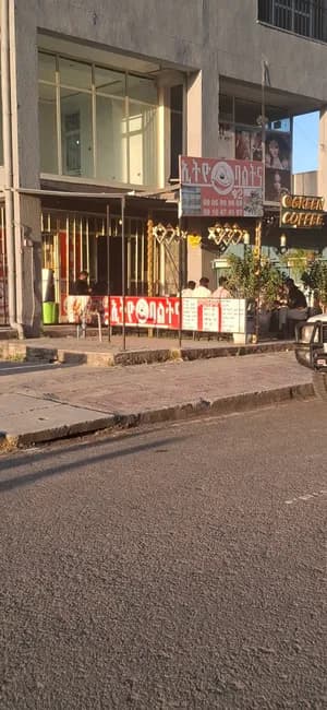 40/60 Shop for Sale Ayat 49