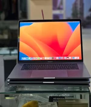 Apple MacBook Pro 2019 i7 16GB 1TB