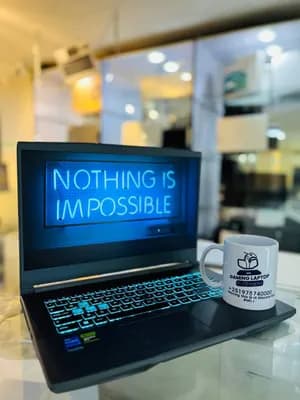 MSI Thin 15 B12UCX Laptop