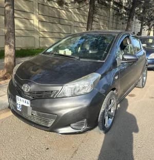 Toyota Yaris Compact 2012