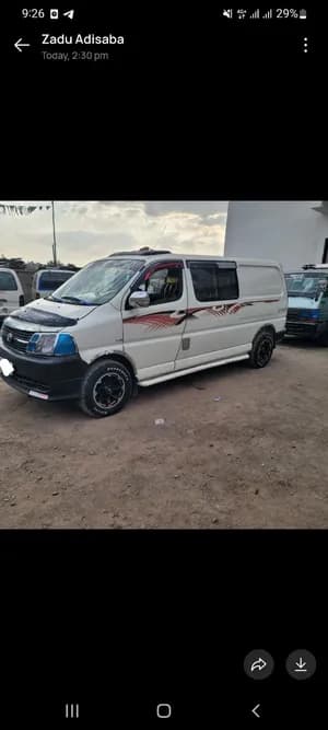 Toyota Dolphin Shark 2008 Van