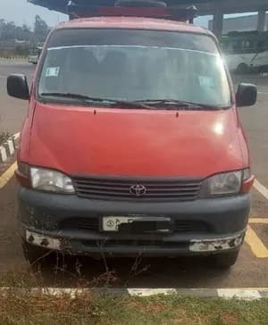 Toyota Hiace Dolphin Traveler 2003