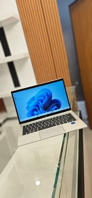 HP EliteBook 830 G8