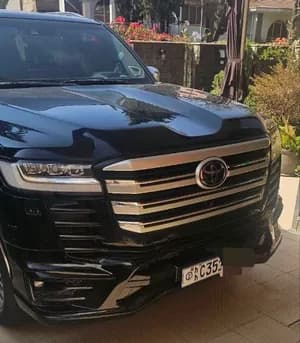 Toyota Land Cruiser VXR 2022
