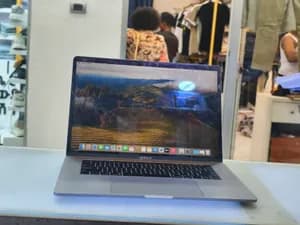 MacBook Pro (15-inch, Mid 2018)