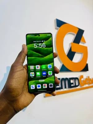 Used Oppo 5G Smartphone 8GB 256GB