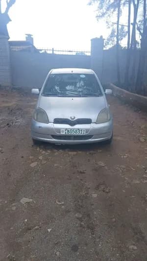 Toyota Vitz 2001 1.0L
