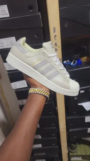 adidas old skool