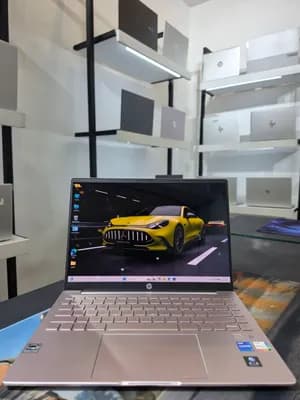 HP Pavilion Plus 14 i7 Laptop