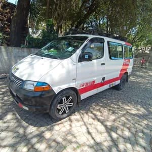 Toyota Dolphin Short 2003