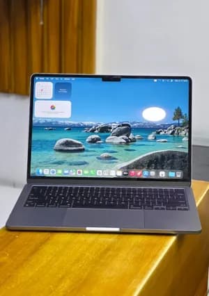 Apple MacBook Air M2 2022