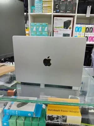 MacBook Pro M1 16GB 512GB 14.1 inches