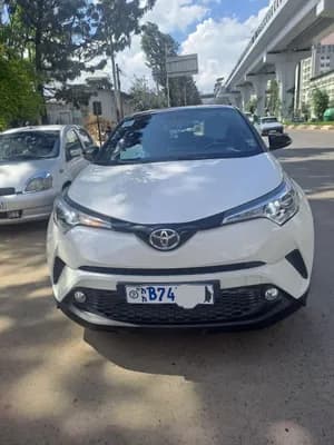Toyota CHR 2020 1.2T AWD Excellent