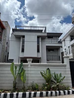 Luxury G+1 House in CMC