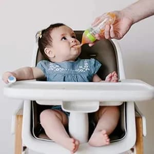 Silcon squeeze food feeder