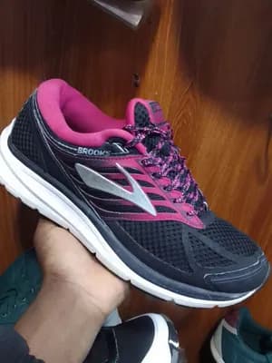 Brooks Running Shoes Size 42