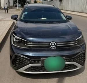 Volkswagen ID.6 Crozz Pro SUV