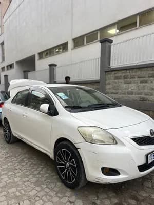 Toyota Yaris Sedan 2010 Automatic