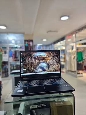 Acer Predator Helios 300 i7 Laptop