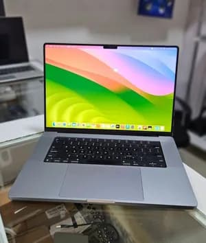 Apple MacBook M1 Max 16 inch