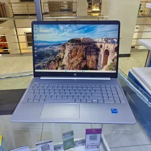 HP Notebook 15 i5 11th 16GB 512GB