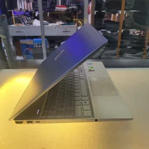 Hp pavilion 8GB 512GB 14inch used