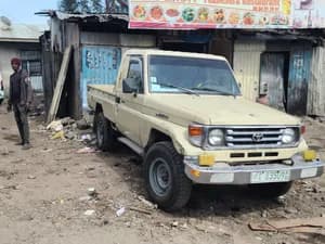 Toyota Land Cruiser Single Cabin 2004