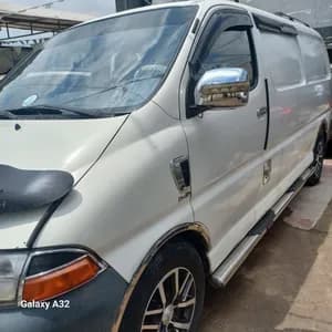 Toyota D4D Van 2005 Manual