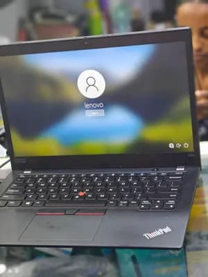 Lenovo ThinkPad X390 i5 Laptop