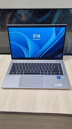 HP EliteBook 840 G8 i5 8GB 512GB