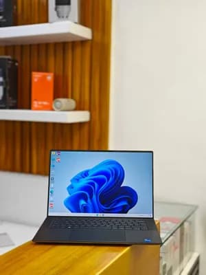 Dell Precision 5570 i7 Workstation