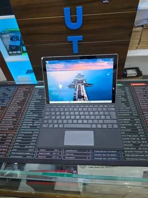 Microsoft Surface Pro 7 i5 8GB 256GB