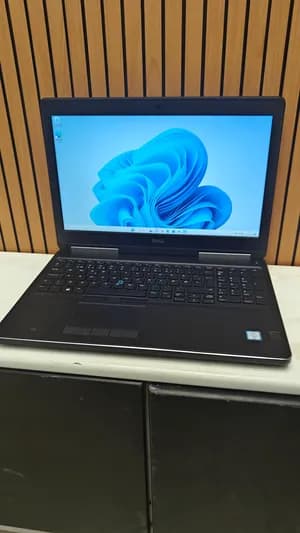 Dell Precision 7520 Laptop