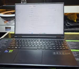Acer Predator Helion NEO16