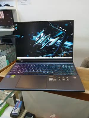 Acer Predator Helion NEO16 AI
